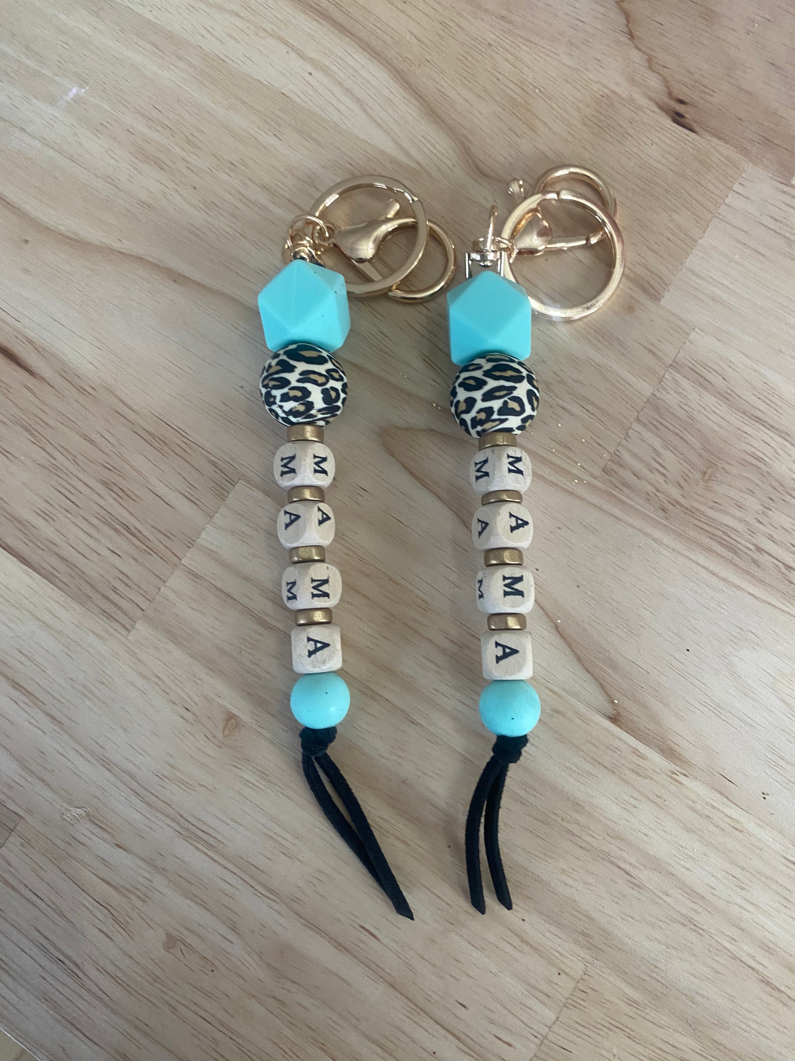 Mama beaded keychain