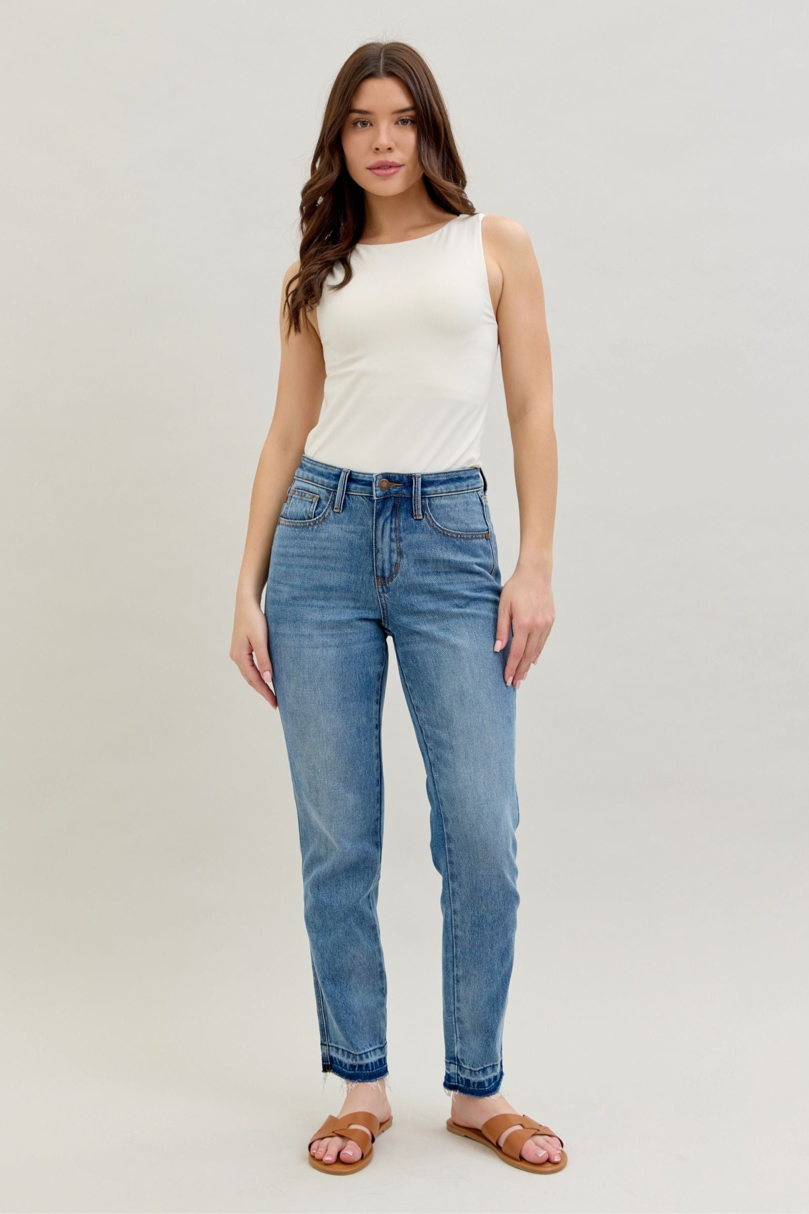 Judy Blue Mid Rise Boyfriend Fit Light