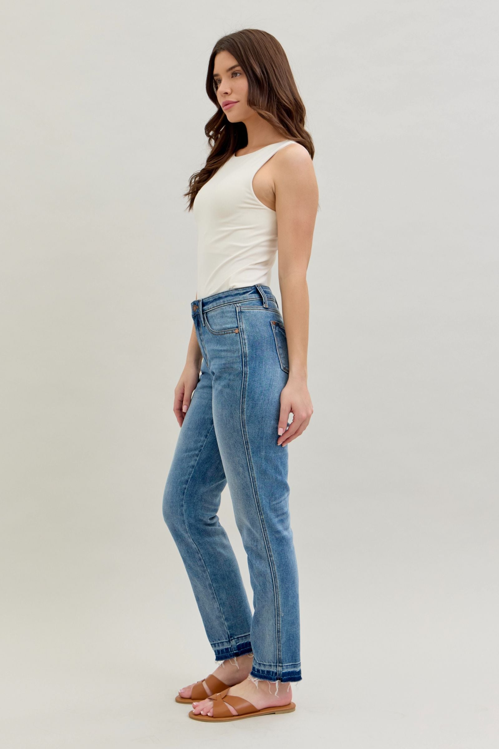 Judy Blue Mid Rise Boyfriend Fit Light